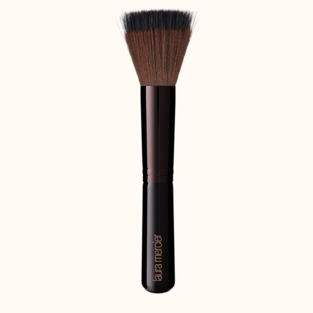 Laura Mercier Finishing Brush